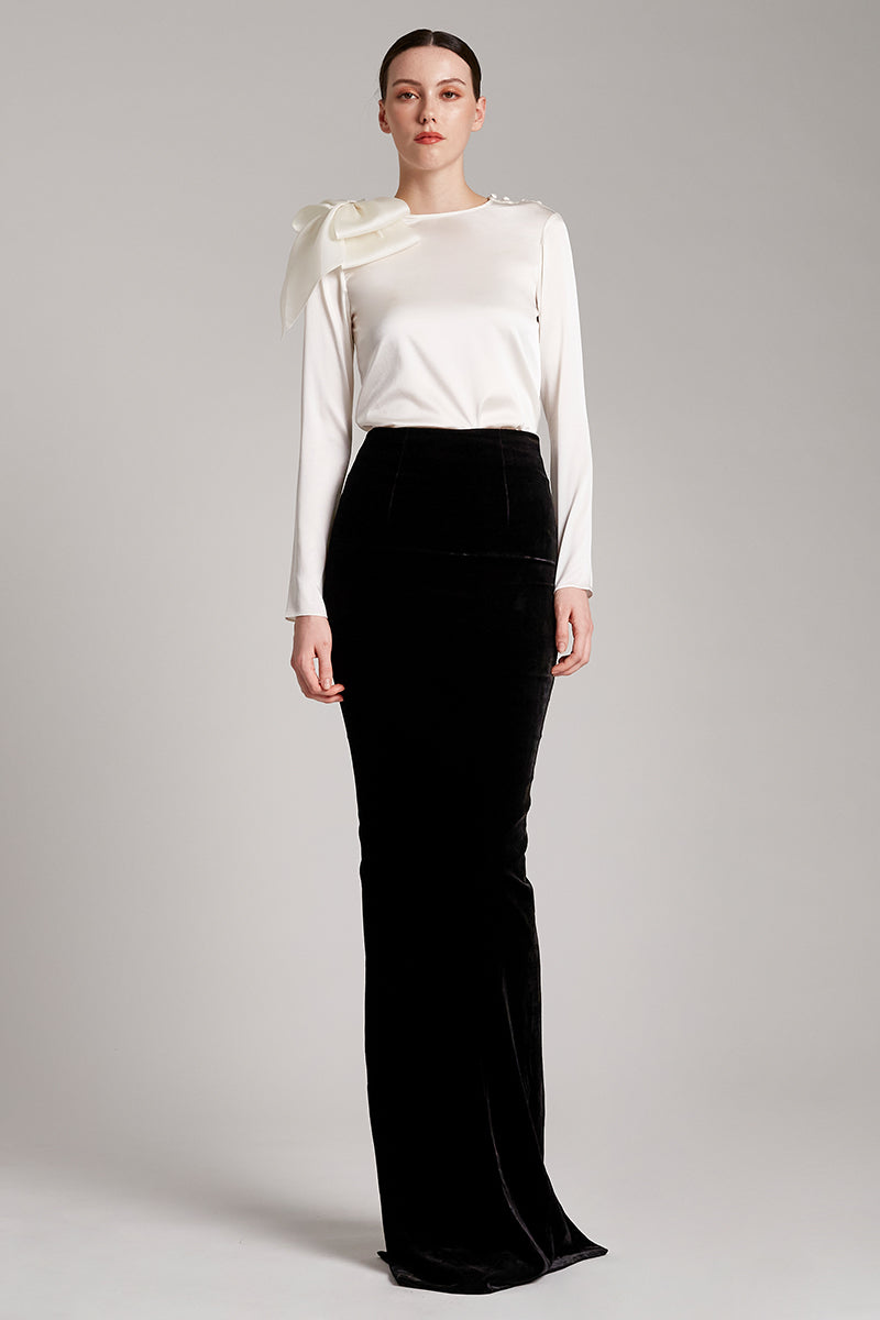 Silk Velvet High Waisted Maxi Skirt in Black – IVAN YOUNG